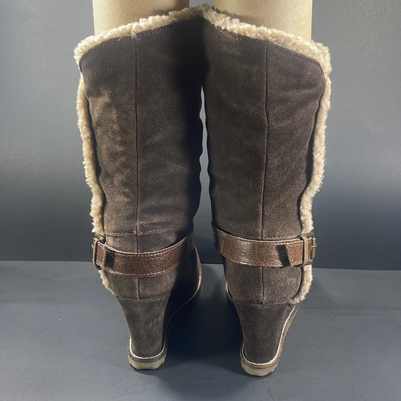 Skechers Women's Mid-calf Boot Wedge Heel Brown Size 7 Suede Cozy Strapp… - Picture 4 of 8